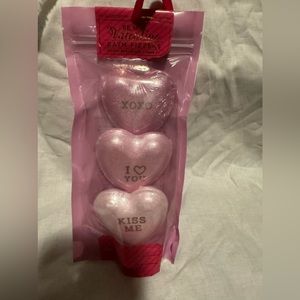 Be my valentine, bubble fizz scented with tea rose and Argan oil
